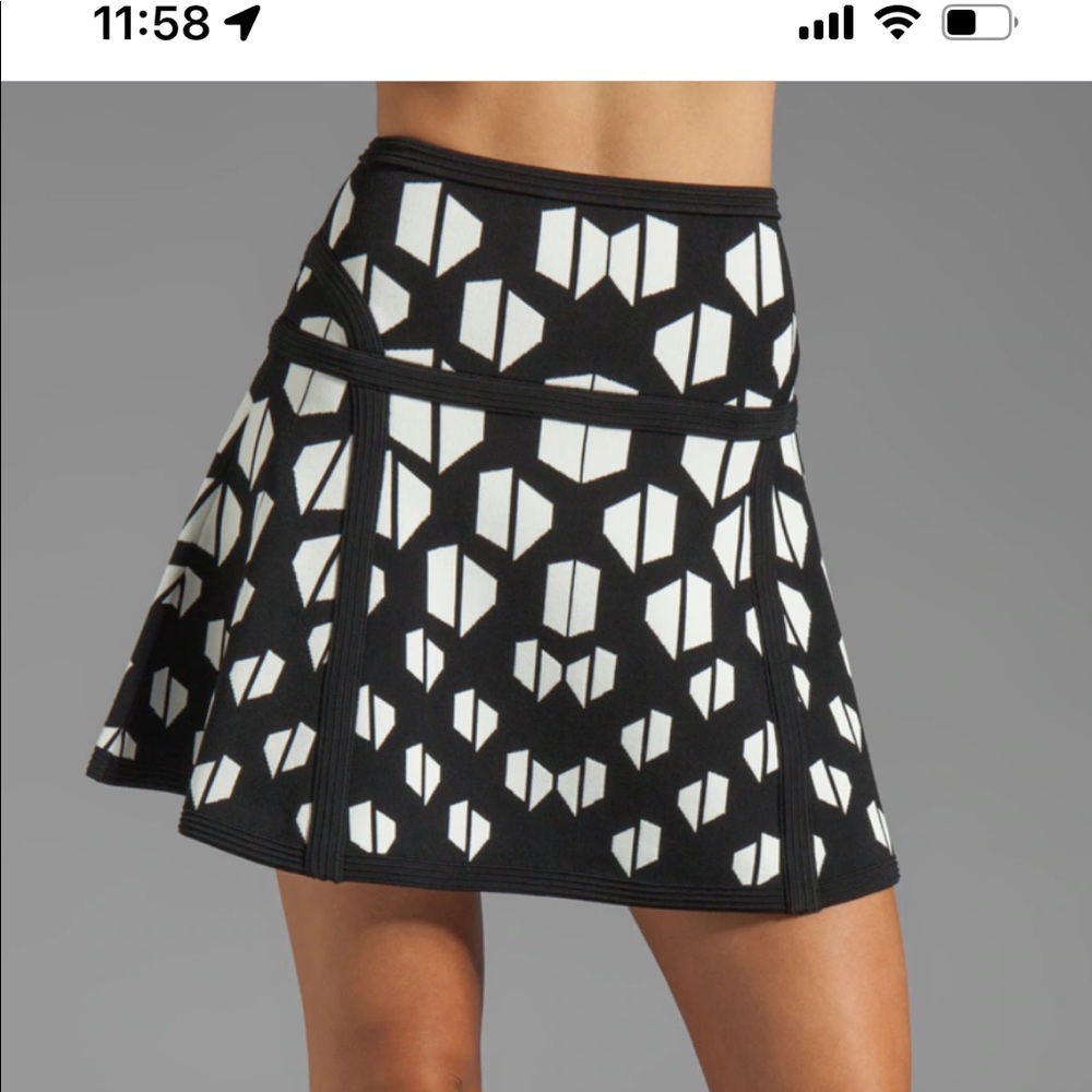 Dianne vin Furstenberg knit stretch skirt